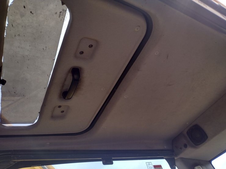 komatsu-pc360-lci-11-image-12