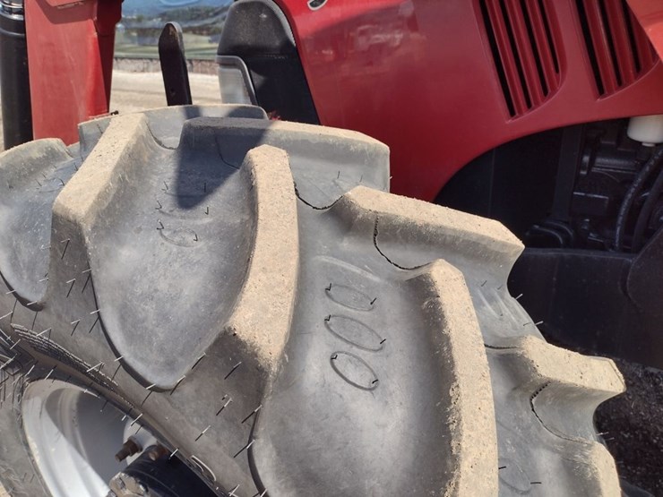 case-ih-farmall-95u-image-19