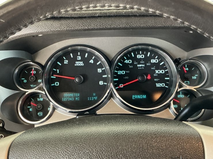 2010-chevrolet-silverado-1500-image-17