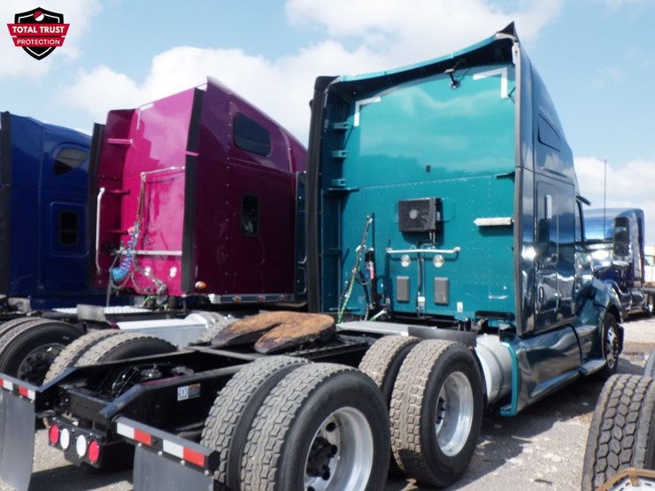 2020-kenworth-t680-image-8