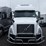 2023-volvo-vnl860-image-2
