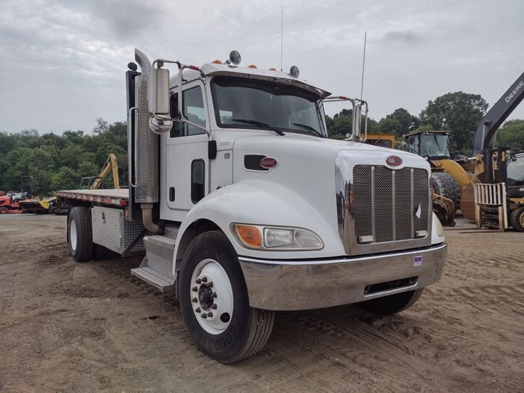 peterbilt-337-image-38