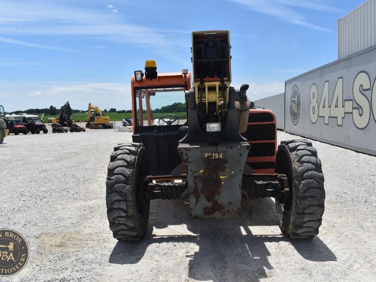 2012-jlg-g9-43a-image-4