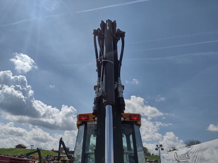 deere-310j-image-36