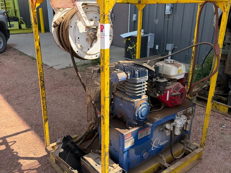 4.6’-x-4.6’-quincy-mod-g213h30hcb-compressor-skidded-w/-(2)-bbls-of-certified-grease-image-1