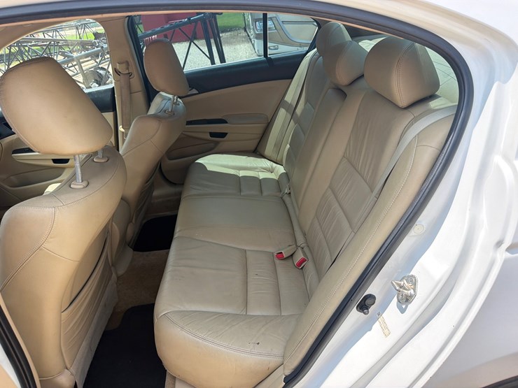 #36586-•-2012-honda-accord-image-5