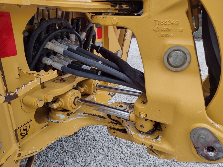 john-deere-110-image-36