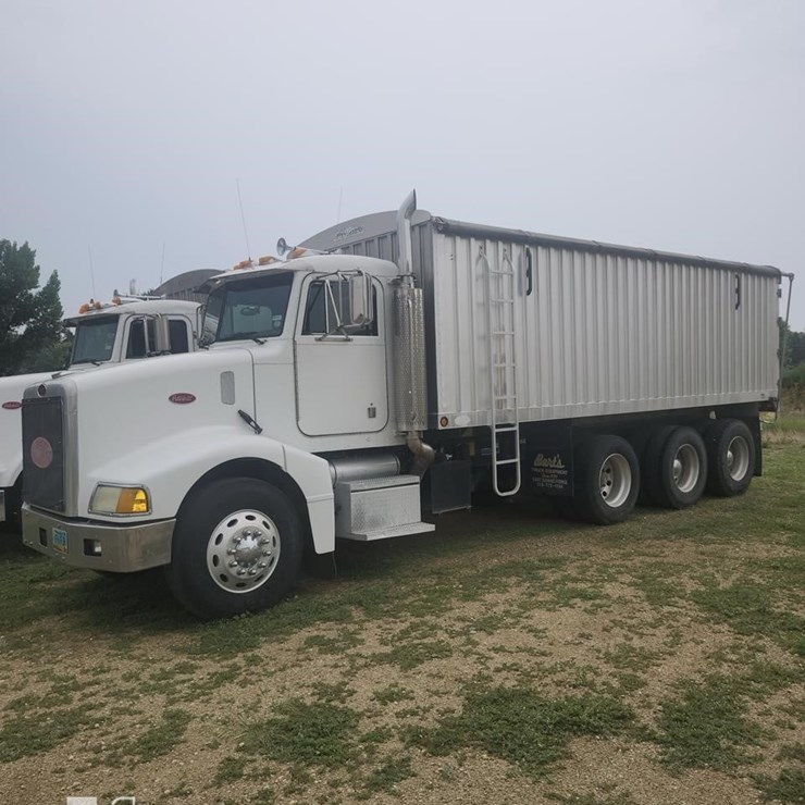 1999 PETERBILT 385