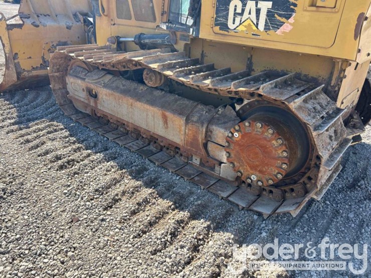 2017-caterpillar-d5k2-xl-image-11