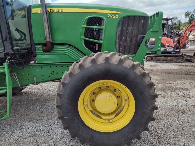 john-deere-7230-image-23