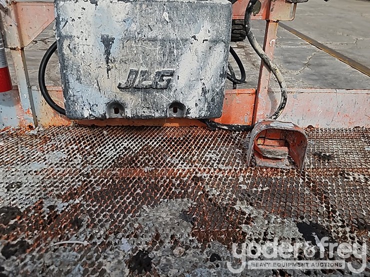 2016-jlg-600s-image-12