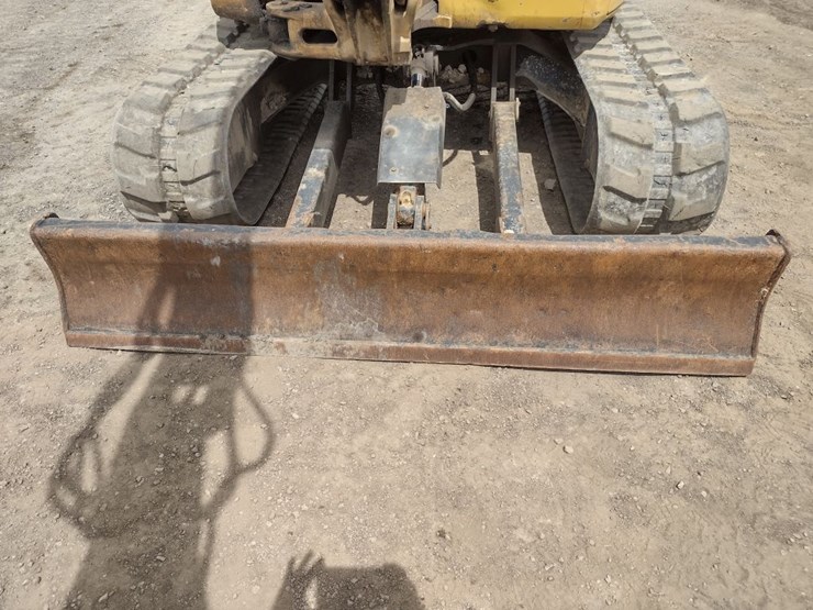 caterpillar-15-image-20