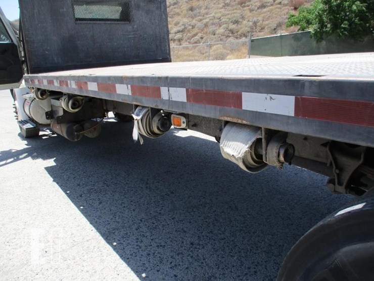 2010-international-durastar-4300-image-16