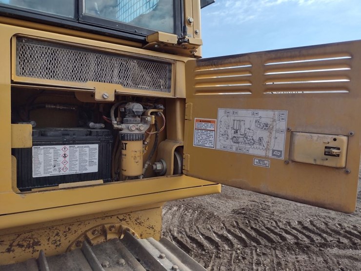 caterpillar-d5g-xl-image-20