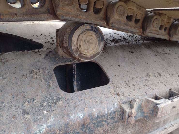 deere-270d-lc-image-35