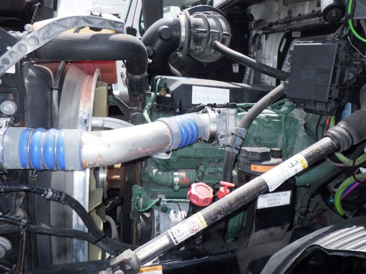 2020-volvo-vnr300-image-23