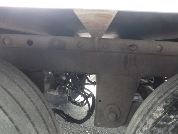 2016-utility-4000d-x-image-22