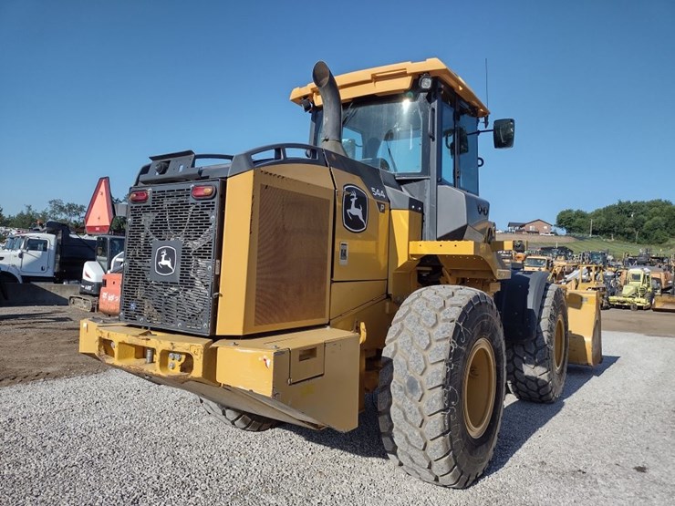 deere-544p-image-39