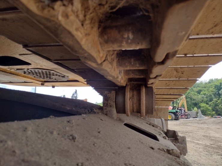 2007-deere-270d-lc-image-17