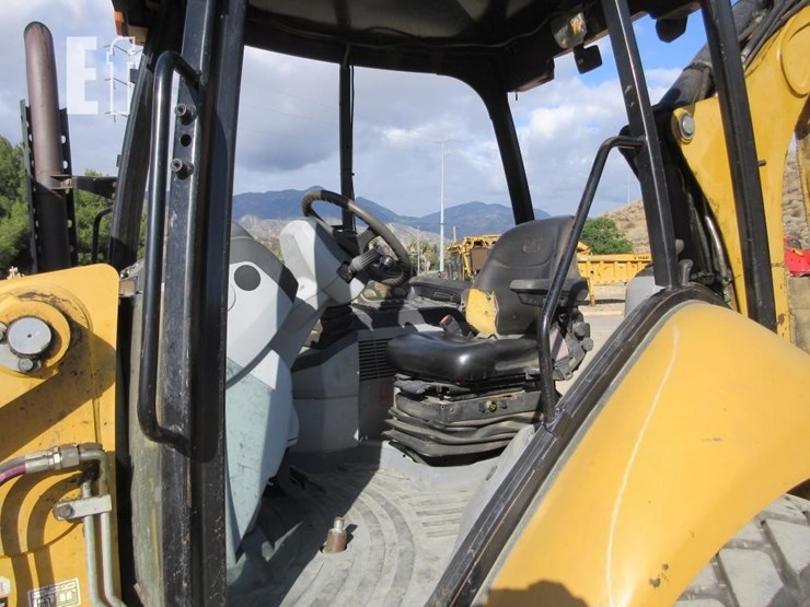 2013-caterpillar-420f-image-7