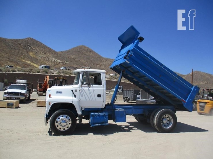 1995-ford-ln8000-image-15