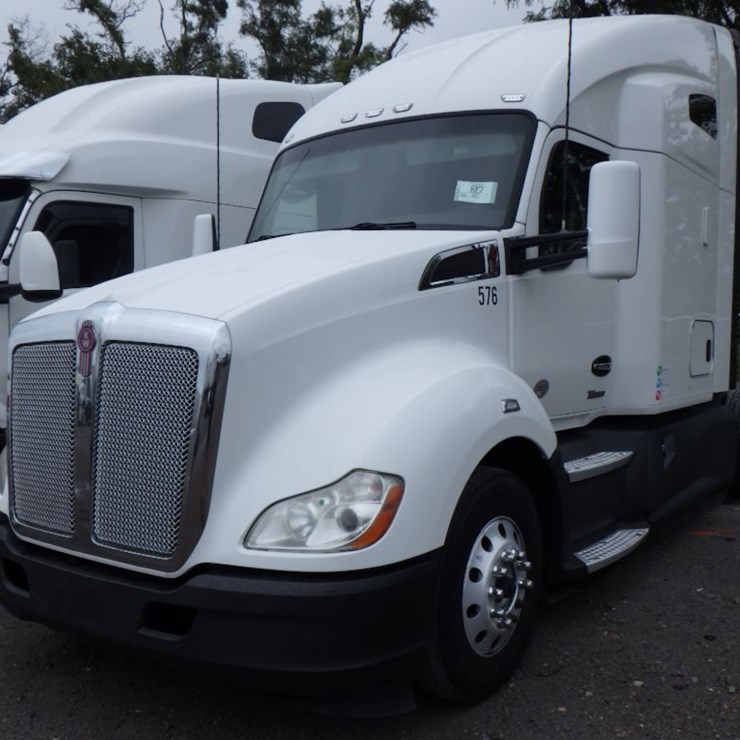 2022 KENWORTH T680
