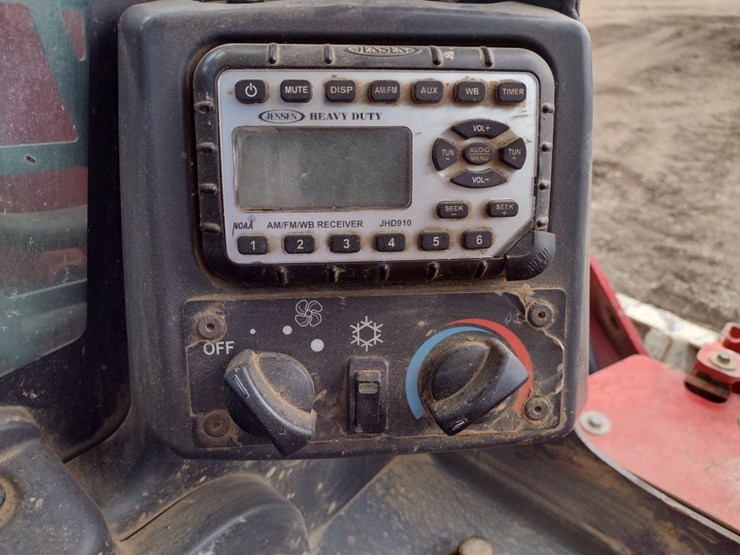takeuchi-tl8r2-image-11