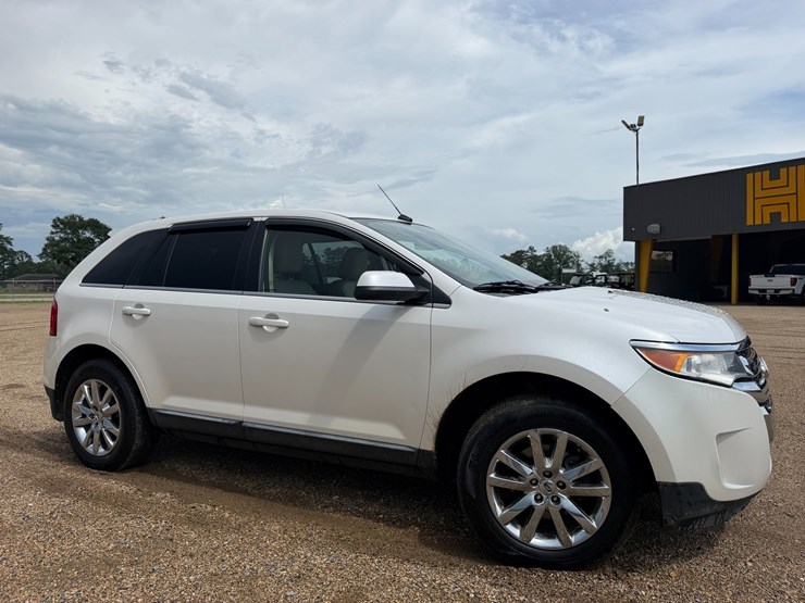 2011-ford-edge-image-2