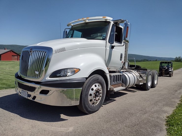 international-prostar-image-40