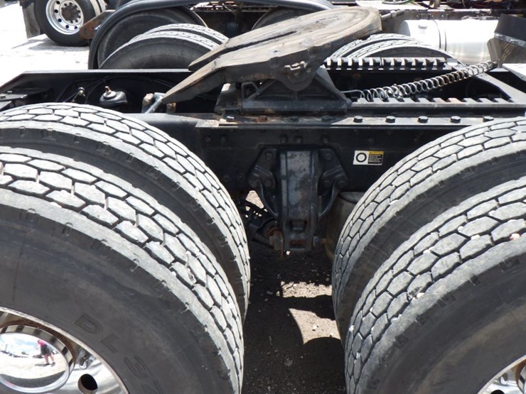 2015-kenworth-t800-image-5