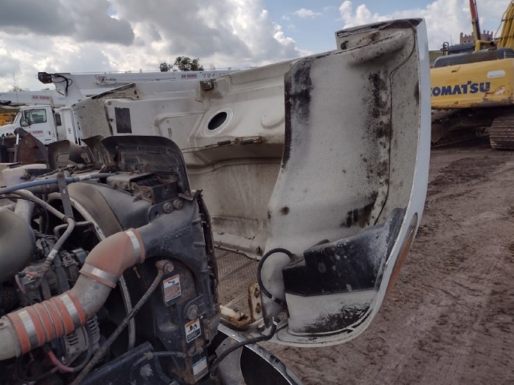 peterbilt-337-image-16