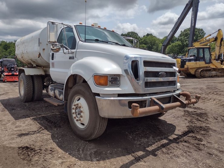 ford-f750-image-33