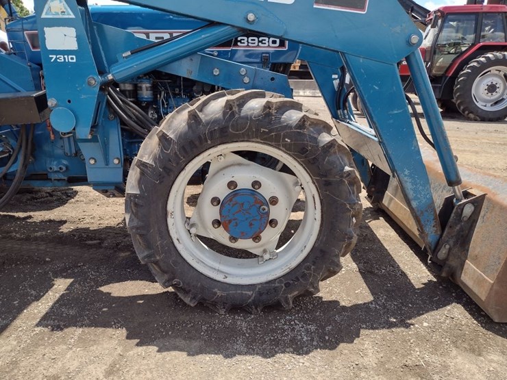 ford-3930-image-24