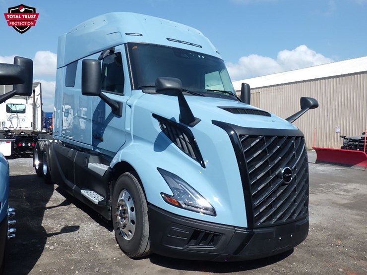 2026-volvo-vnl840-image-3