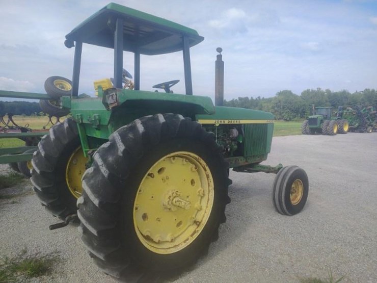 john-deere-4430-image-25