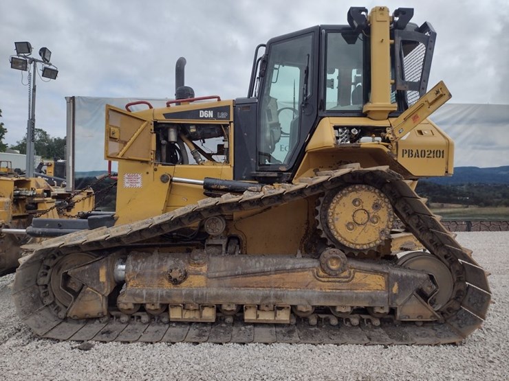 caterpillar-d6n-image-14