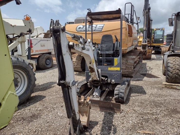 bobcat-e20-image-1