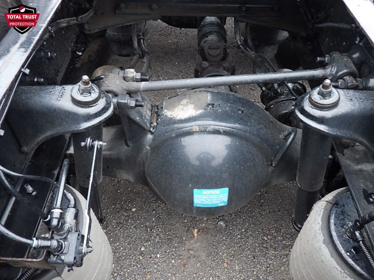 2023-kenworth-t680-image-14