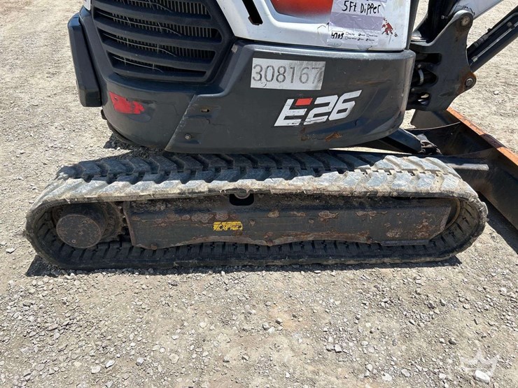 2021-bobcat-e26-image-23