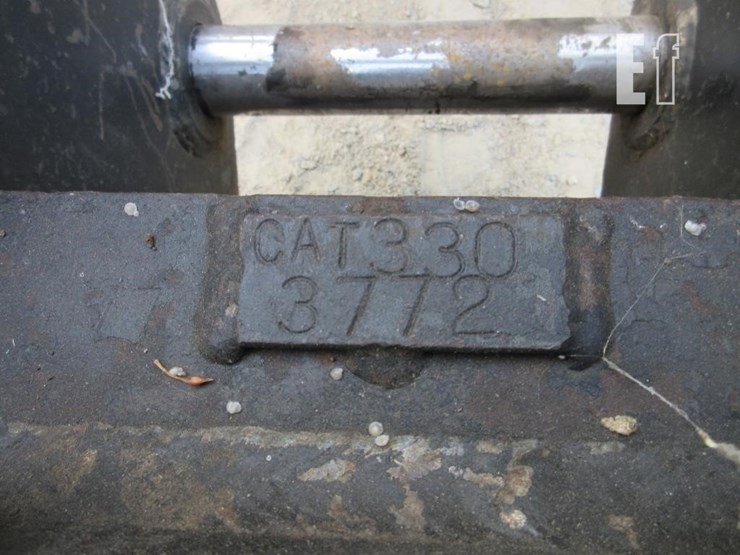 caterpillar-330-image-3
