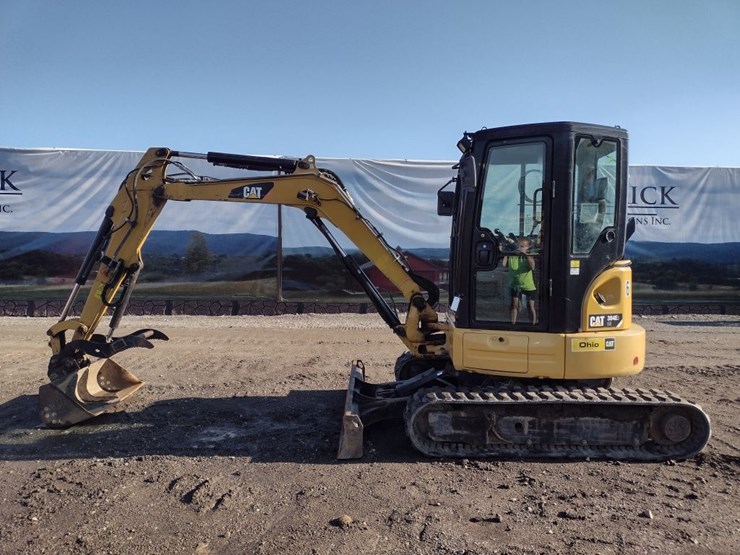 caterpillar-15-image-1