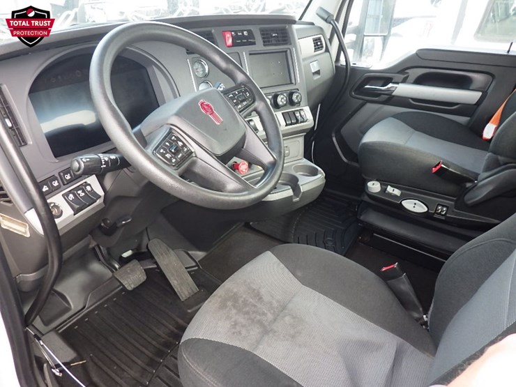 2024-kenworth-t680-image-17