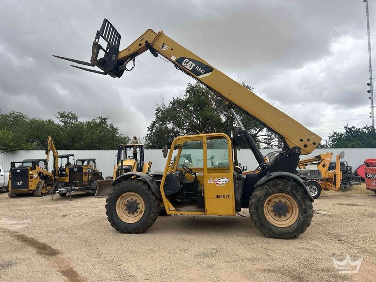 caterpillar-tl642-image-1