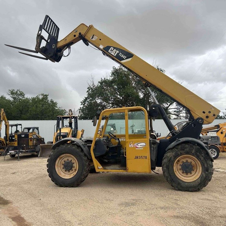 CATERPILLAR TL642