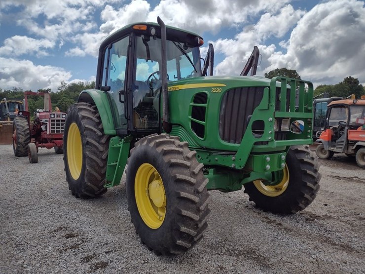 john-deere-7230-image-32