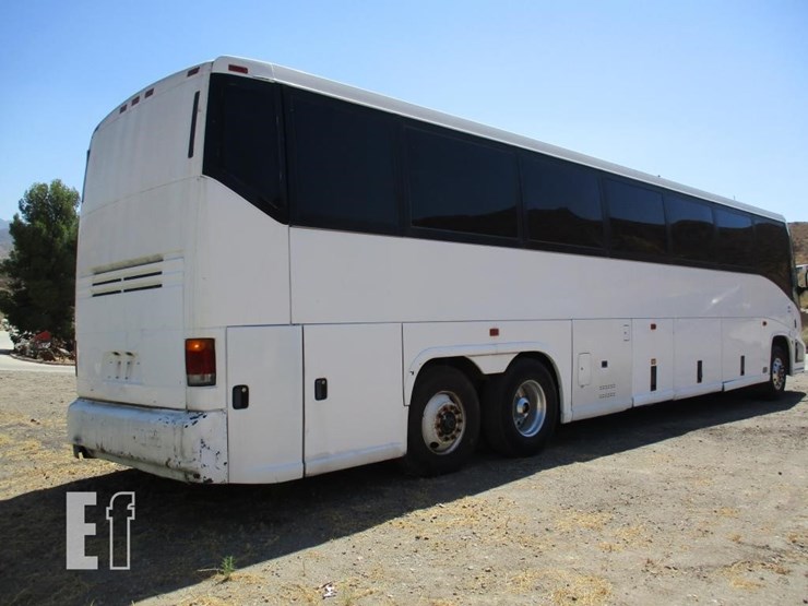 1999-mci-e4500-image-3