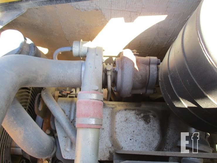 2010-caterpillar-420e-image-7