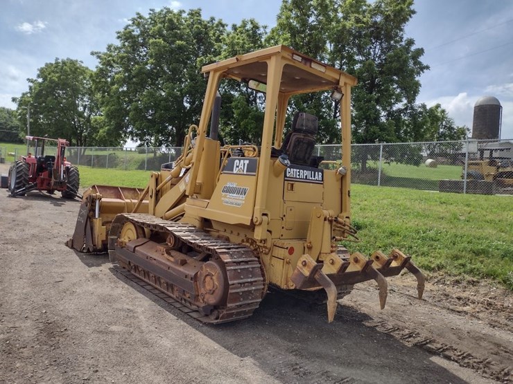 caterpillar-939c-image-45