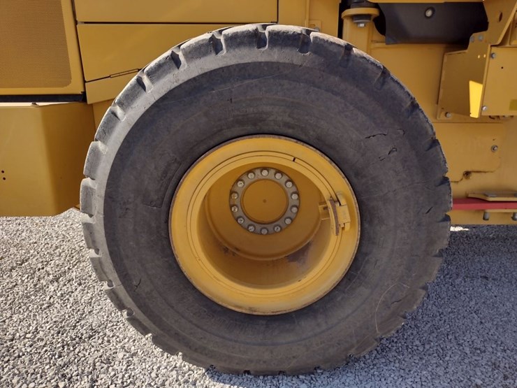 deere-724k-image-28