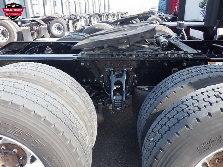 2024-kenworth-t680-image-9